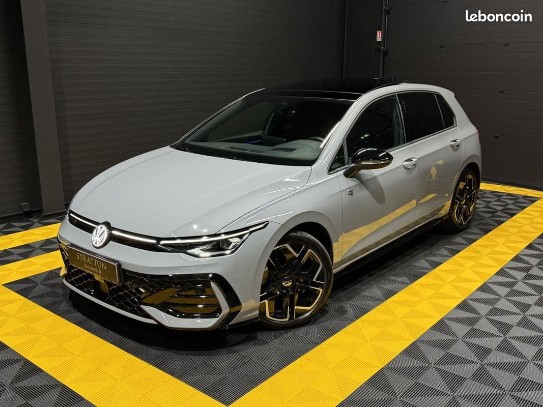 VOLKSWAGEN Golf 8 R-line 2024 d'occasion à Saint-Andiol — 24 000 km, Diesel